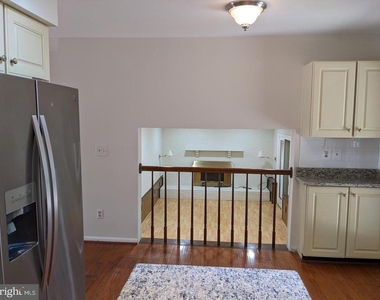 4500 Stone Pine Court - Photo Thumbnail 24