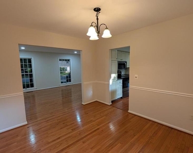 4500 Stone Pine Court - Photo Thumbnail 13