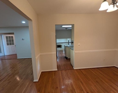 4500 Stone Pine Court - Photo Thumbnail 15
