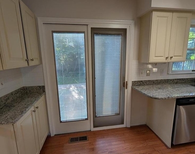 4500 Stone Pine Court - Photo Thumbnail 23