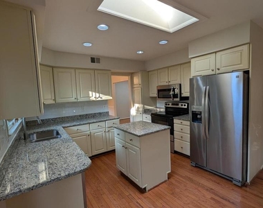 4500 Stone Pine Court - Photo Thumbnail 20