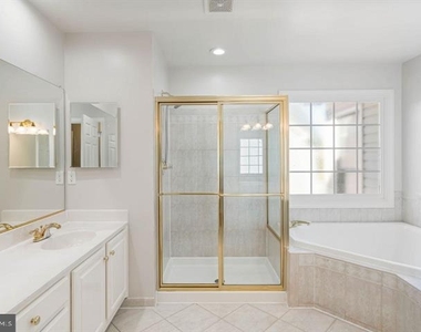 2038 Madrillon Road - Photo Thumbnail 32