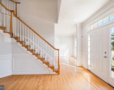 2038 Madrillon Road - Photo Thumbnail 2