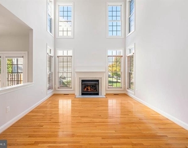 2038 Madrillon Road - Photo Thumbnail 15