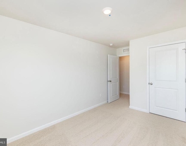 174 Hamstead Drive - Photo Thumbnail 21