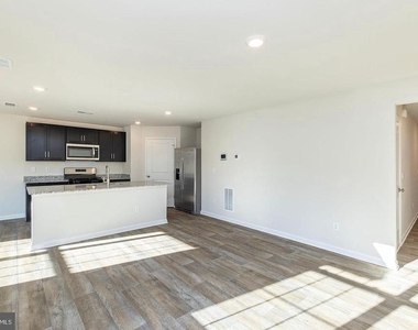 174 Hamstead Drive - Photo Thumbnail 5