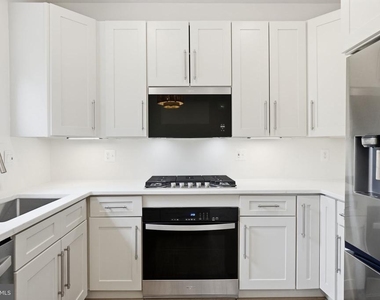 3839 Watkins Mill Drive - Photo Thumbnail 6