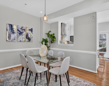 122 Sanborn Place - Photo Thumbnail 17
