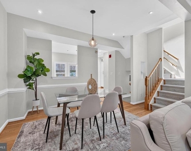 122 Sanborn Place - Photo Thumbnail 16