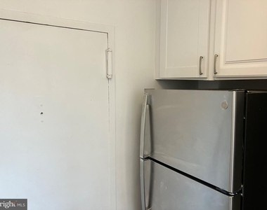 1011 Arlington Boulevard - Photo Thumbnail 7