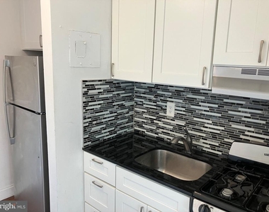 1011 Arlington Boulevard - Photo Thumbnail 11
