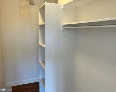 1011 Arlington Boulevard - Photo Thumbnail 6