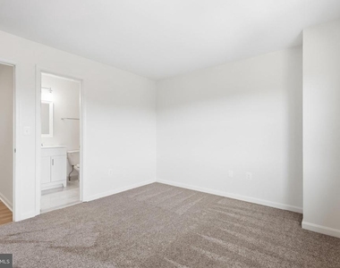 3858 9th Road S - Photo Thumbnail 14