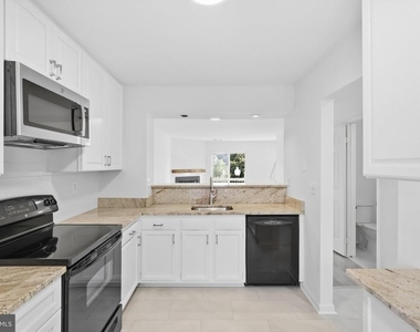 3858 9th Road S - Photo Thumbnail 10