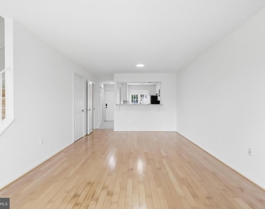 3858 9th Road S - Photo Thumbnail 6