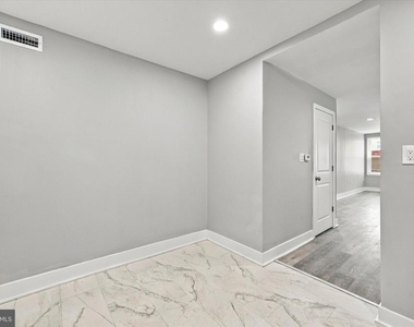 522 Pierce Street - Photo Thumbnail 11