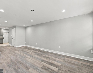 522 Pierce Street - Photo Thumbnail 4