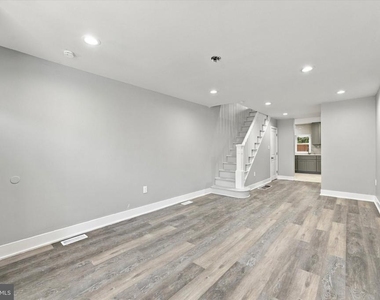 522 Pierce Street - Photo Thumbnail 5