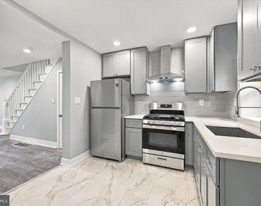 522 Pierce Street - Photo Thumbnail 10