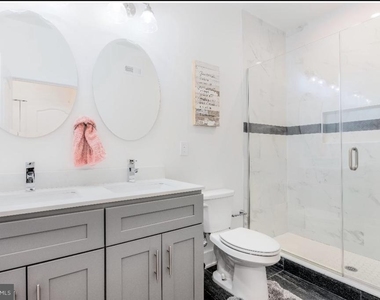 2117 N 9th Street - Photo Thumbnail 8
