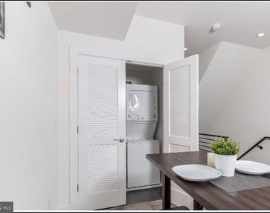 2117 N 9th Street - Photo Thumbnail 7