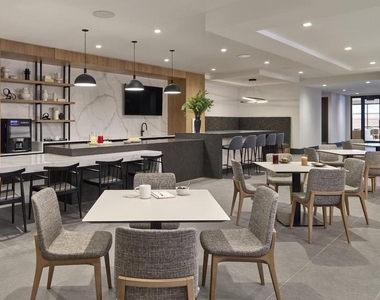 1200 Normandy Place - Photo Thumbnail 11
