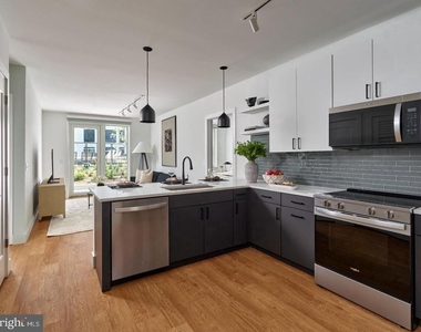 1200 Normandy Place - Photo Thumbnail 5