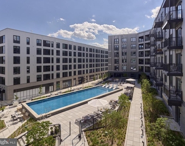1200 Normandy Place - Photo Thumbnail 23