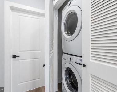 631 N Preston Street - Photo Thumbnail 6