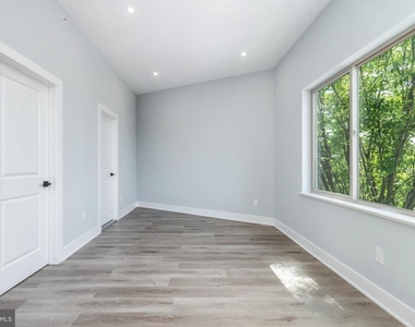 631 N Preston Street - Photo Thumbnail 8