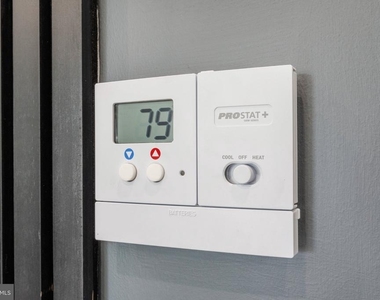 631 N Preston Street - Photo Thumbnail 9