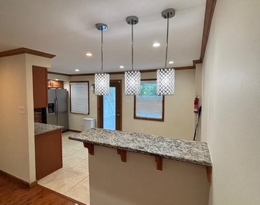 10779 Helmer Drive - Photo Thumbnail 7