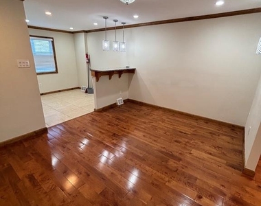 10779 Helmer Drive - Photo Thumbnail 4