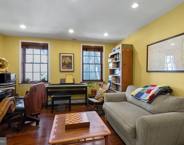 928 Irving Street - Photo Thumbnail 7