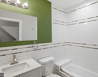 1905 E Harold Street - Photo Thumbnail 6