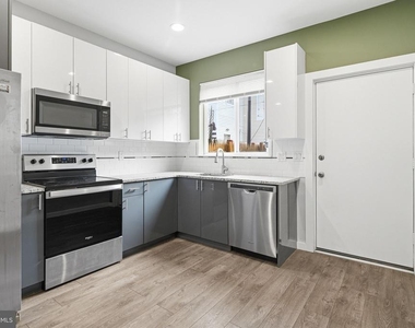 1905 E Harold Street - Photo Thumbnail 3
