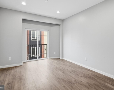 1905 E Harold Street - Photo Thumbnail 14