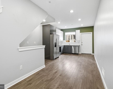 1905 E Harold Street - Photo Thumbnail 2