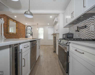 117 S Beechwood Street - Photo Thumbnail 5