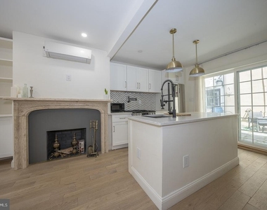 117 S Beechwood Street - Photo Thumbnail 3
