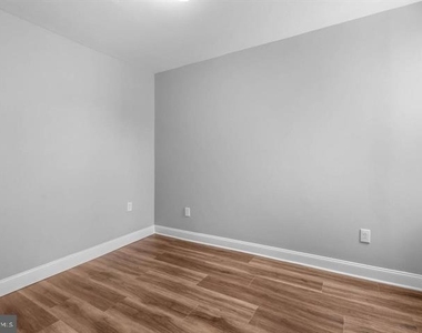 1547 S 28th Street - Photo Thumbnail 21