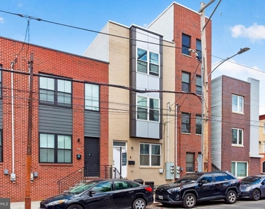 1956 N 8th Street - Photo Thumbnail 1