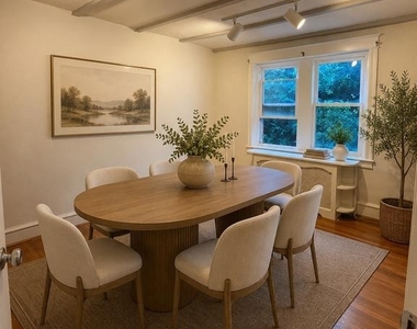 5227 Rexford Road - Photo Thumbnail 6