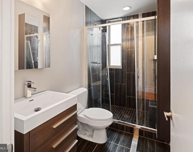 1607 Brown Street - Photo Thumbnail 13