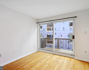 830 Kater Street - Photo Thumbnail 12