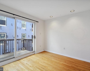 830 Kater Street - Photo Thumbnail 13