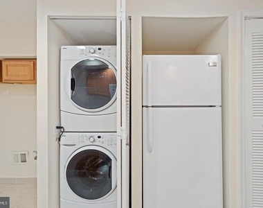 830 Kater Street - Photo Thumbnail 9