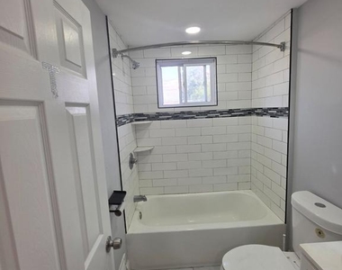 7701 Gilbert Street - Photo Thumbnail 5