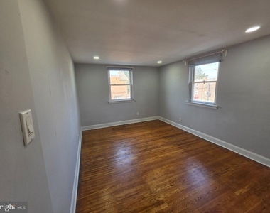 7701 Gilbert Street - Photo Thumbnail 3