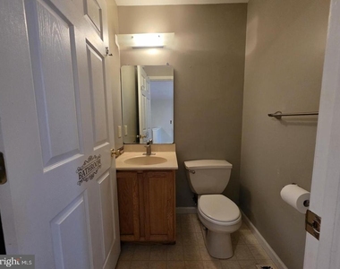 347 Glenn Rose Circle - Photo Thumbnail 4